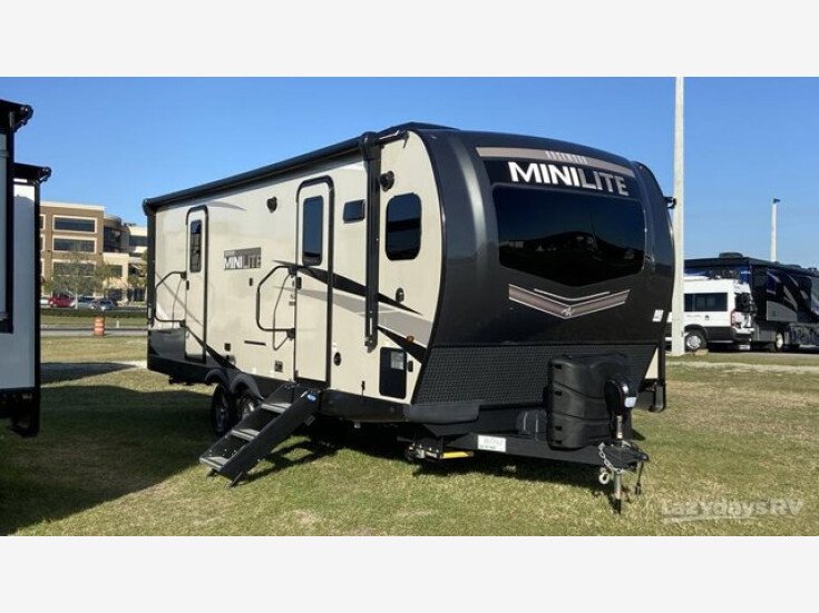 Thumbnail Photo undefined for New 2023 Forest River Rockwood 2516S